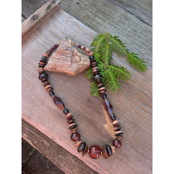 Vintage Wood Beaded Necklace: Red Chunky Necklace - Picture 3 of 16
